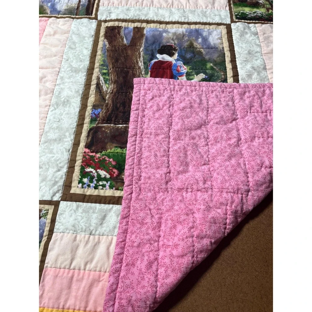 Baby Quilt Snow White, Hand Quilted size 38 1/2